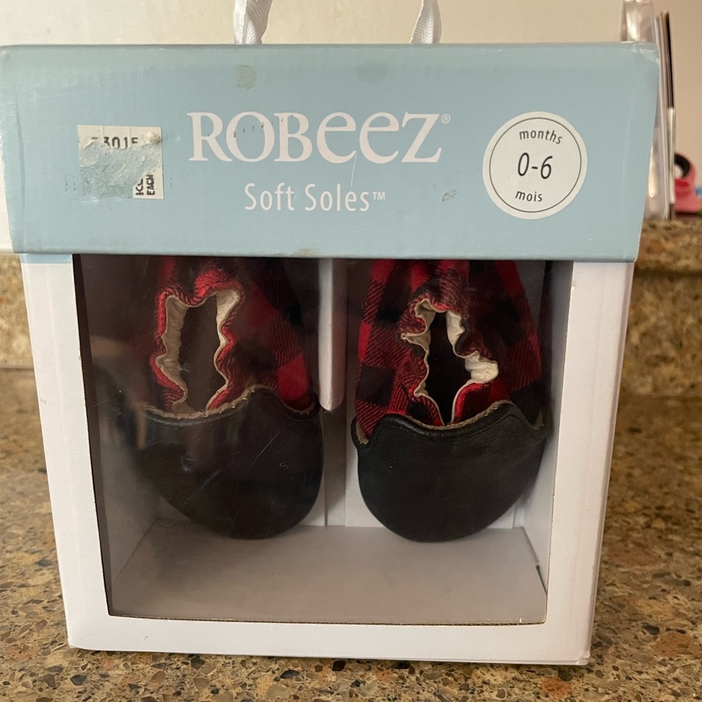 Robeez Red and Black Plaid Baby Shoes 0-6 months